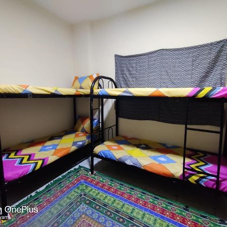 Expo Dxb Hostel Дубай Екстериор снимка